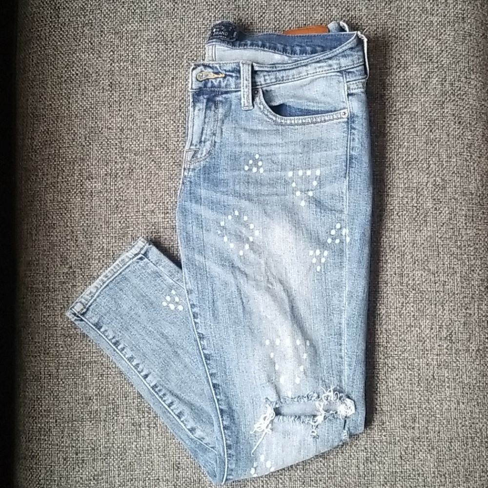 🔴 Lucky Brand Charlie Dotted Triangles Capri